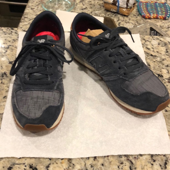 New balance 420 women’s sneakers - Picture 3 of 5